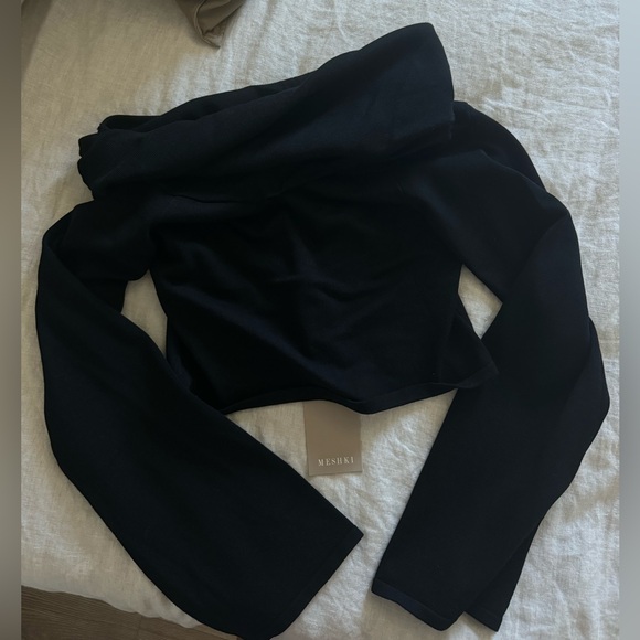 NWT Meshki Marlisa Off-Shoulder Twist Top - Black - Picture 4 of 5
